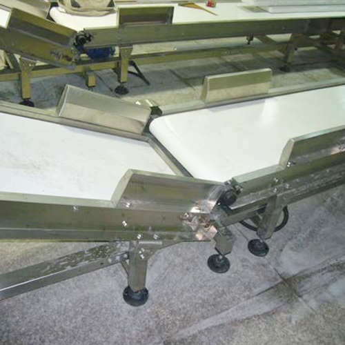 皮帶機(jī)上起皮帶支撐作用的叫什么？